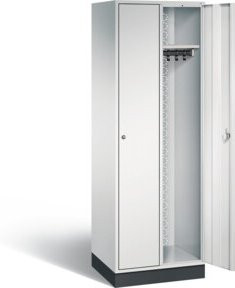C+P Garderobenschrank Intro in Lichtgrau mit Türen, Regalböden und Kleiderstange, H x B x T: 195 x 62 x 49 cm - Bild 1
