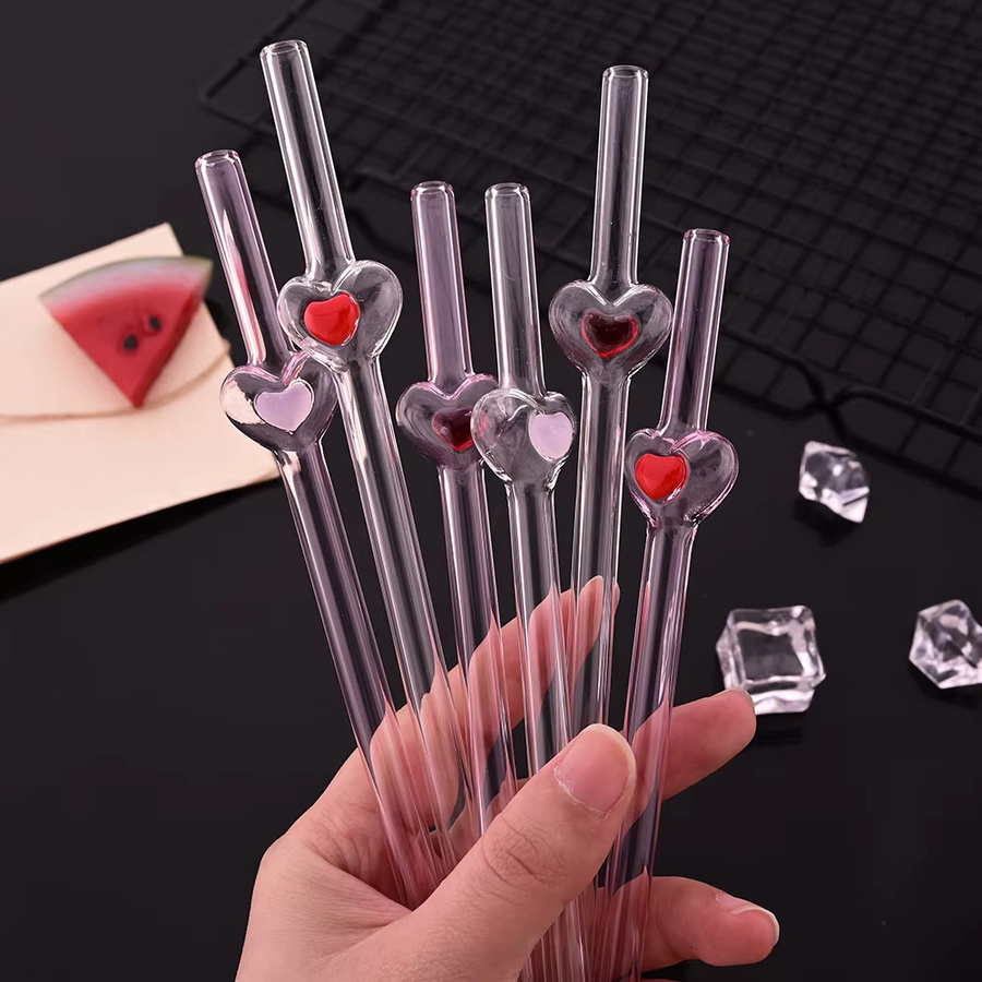 4 Stück wiederverwendbare Glasstrohhalme mit Herz-Design von uniturcky in Pink und Transparent inklusive Reinigungsbürste - Bild 2