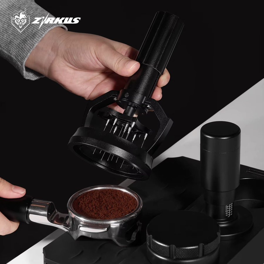 ZIRKUS Elektrischer Espresso-Rührer WDT-Tool Nadelverteiler in Schwarz mit 58mm Durchmesser - Bild 3