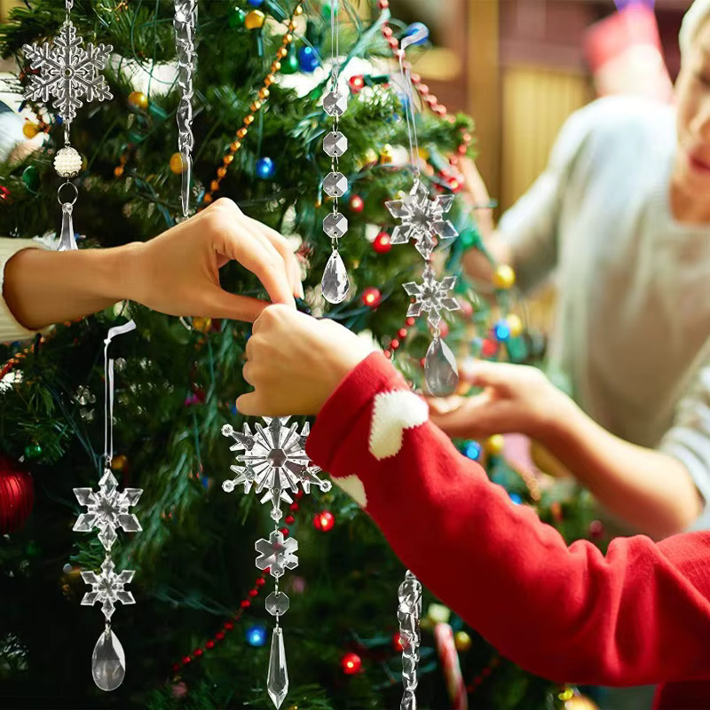 Transparente Weihnachtsbaum-Anhänger aus Acryl in Schneeflocken- und Eiszapfen-Optik für deine Weihnachtsdekoration - Bild 2