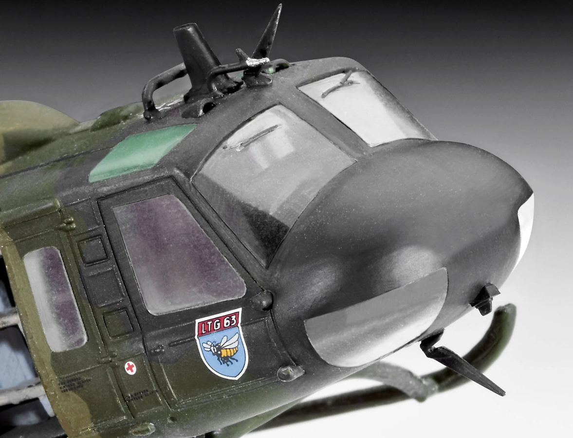 Revell Bell UH-1D "SAR", Modellbau, 1:72, ab 12 Jahren - Bild 4