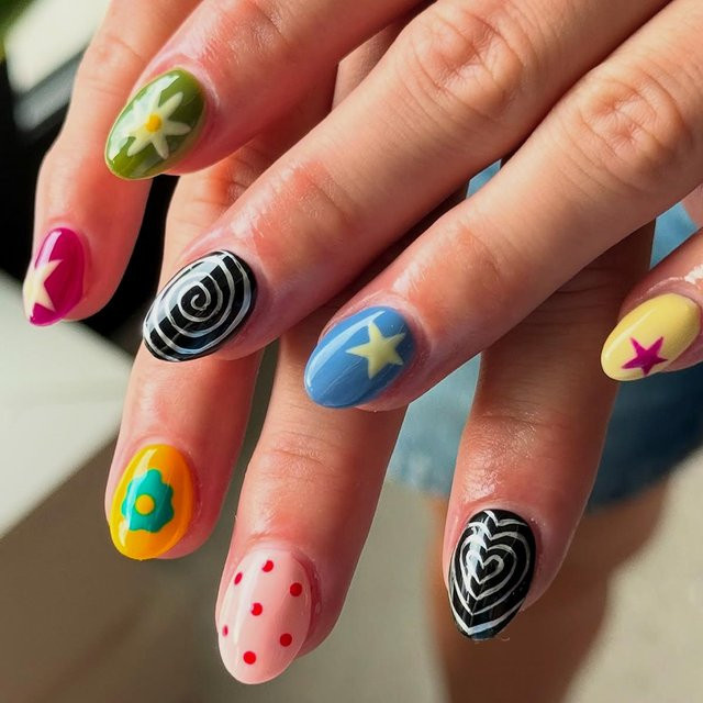 Glamour Nails Falschnägel, Mandelform, Schwarz, 24 Stück, Damen - Bild 1