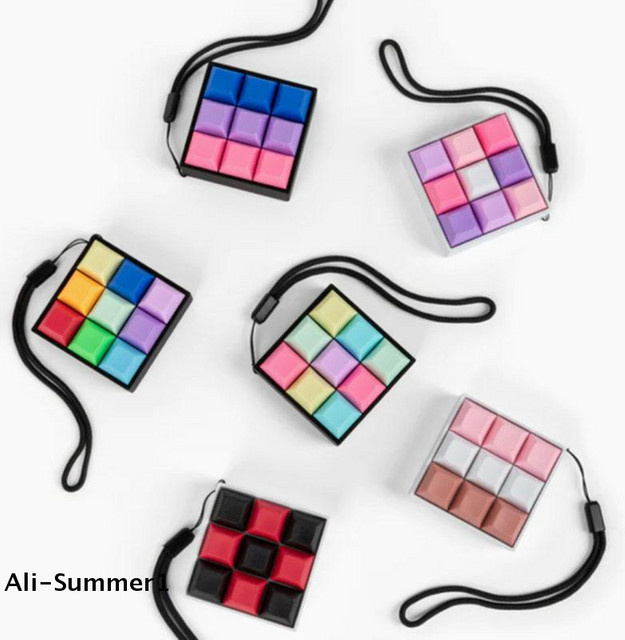 9Keys Tastatur-Clicker-Fidget-Schlüsselanhänger-Set, Unisex - Bild 1