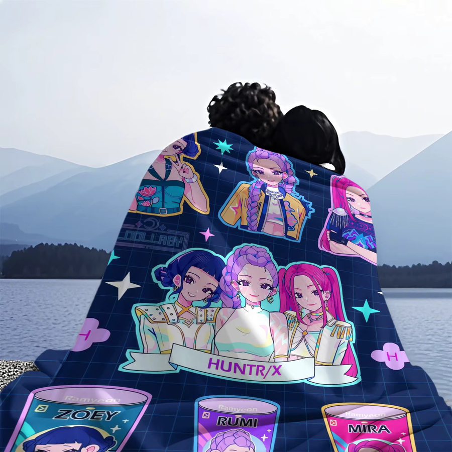 Potdemiel Anime Überwurf mit drei ikonischen Charakteren in Multicolour, ultraweich und hautfreundlich - Bild 6
