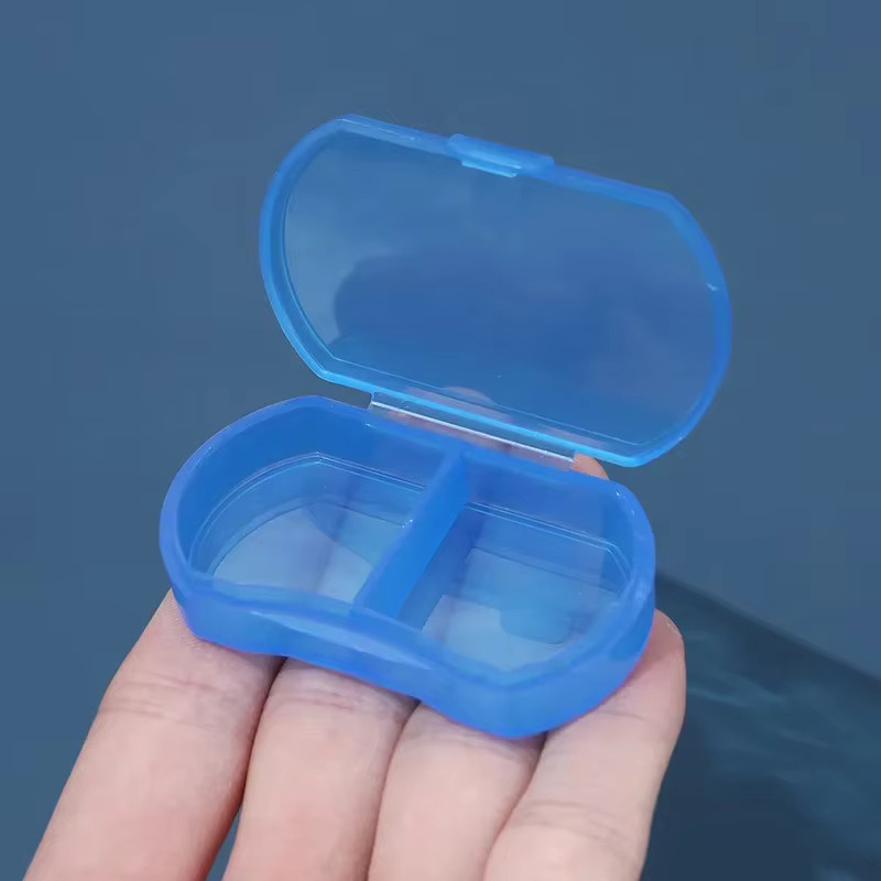 Vvocci 2-Fach Tabletten-Reisebox Medikamenten-Aufbewahrung in Weiß und Blau - Bild 3