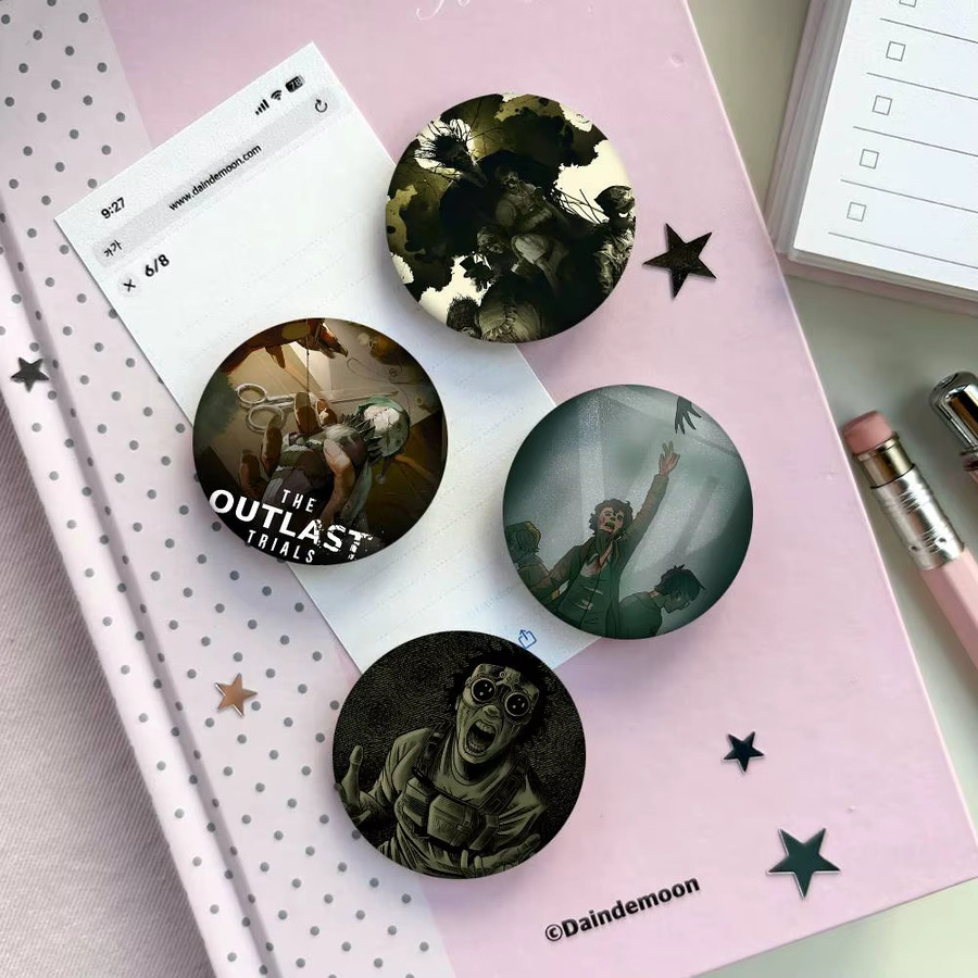 Brosche Game The Outlast Trials Round Badge, Anstecknadel - Bild 2