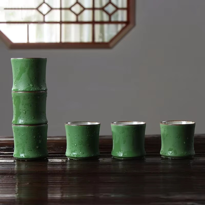 Chinesische Keramik-Teetasse in Grün mit Bambushalter für die Teezeremonie, 80 ml - Bild 2