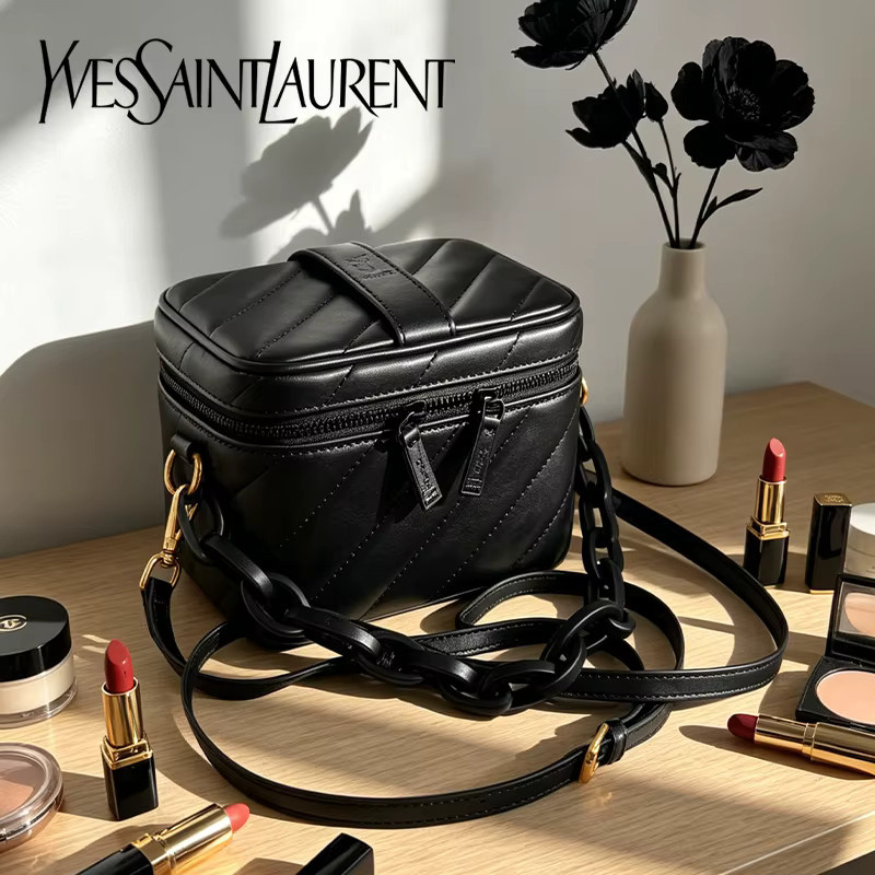 Yves Saint Laurent Mini-YSL Kosmetiktasche, schwarz, gesteppt, mit Spiegel - Bild 3