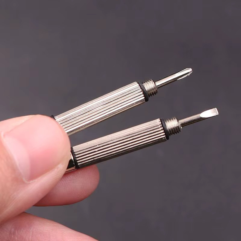 MOYOKA Mini 3in1 Brillen Schraubendreher aus Edelstahl in Silber als tragbares Reparatur-Werkzeug für deinen Schlüsselbund - Bild 3