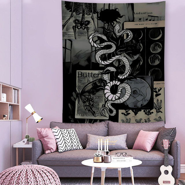 VIKAMA Wandteppich im Boho-Stil mit Schlangenknochen und Schmetterlingsflügeln, Dunkler künstlerischer Wandbehang, Breite: 60 cm, Höhe: 40 cm - Bild 1