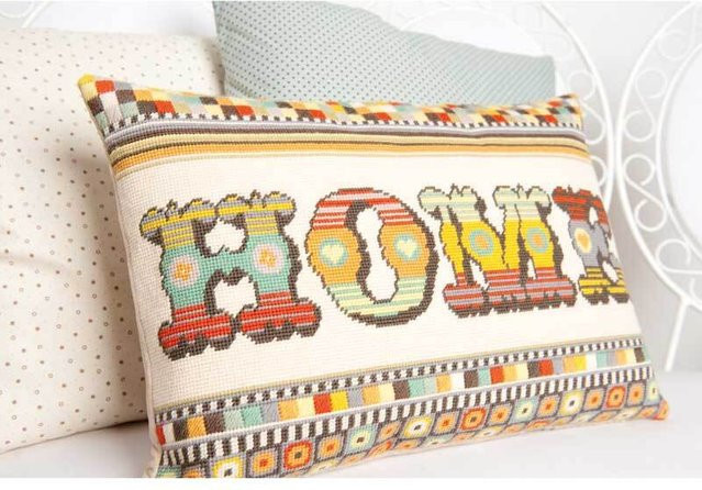 Rico Design Kissen handbestickt Retro Multicolour B/H: 50 x 35 cm - Bild 1