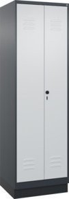 C+P Spind Classic PLUS mit Sockel, 2 Abteile, Lichtgrau, Sicherheits-Drehriegel, H x B x T: 195 x 60 x 50 cm - Bild 1
