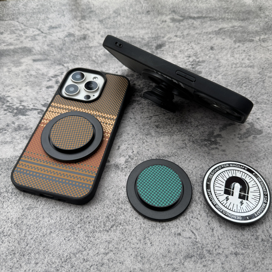 Luxus Lederhülle mit MagSafe und Carbonfaser für iPhone 11 bis iPhone 16 Pro Max in Braun - Bild 1