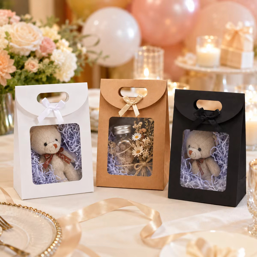 Transparente Geschenktüten aus Kraftpapier mit Sichtfenster in Schwarz, Weiß und Braun für Hochzeiten, Geburtstage und Partys - Bild 3