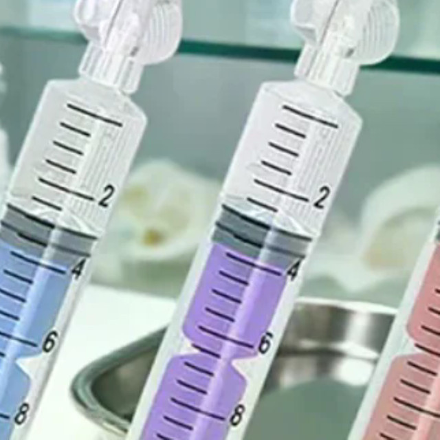 Manueller Nasensauger für Babys und Neugeborene aus transparentem Silikon - Bild 1