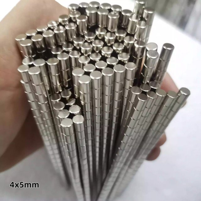 Runde starke Magnete in Silber für Notizen, Fotos und DIY-Projekte, Durchmesser: 4 mm, Höhe: 5 mm - Bild 1