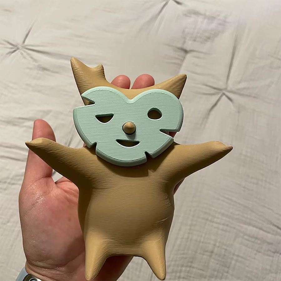 Korok Bleistifthalter Statue in Beige aus Kunststoff - Bild 4
