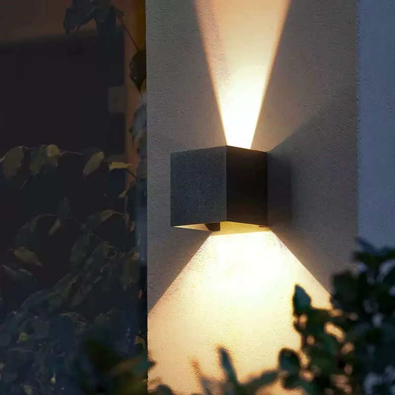 TRAZOS Wandlampe mit Bewegungssensor aus Aluminium und Acryl in Weiß für Flur, Küche und Schlafzimmer - Bild 3