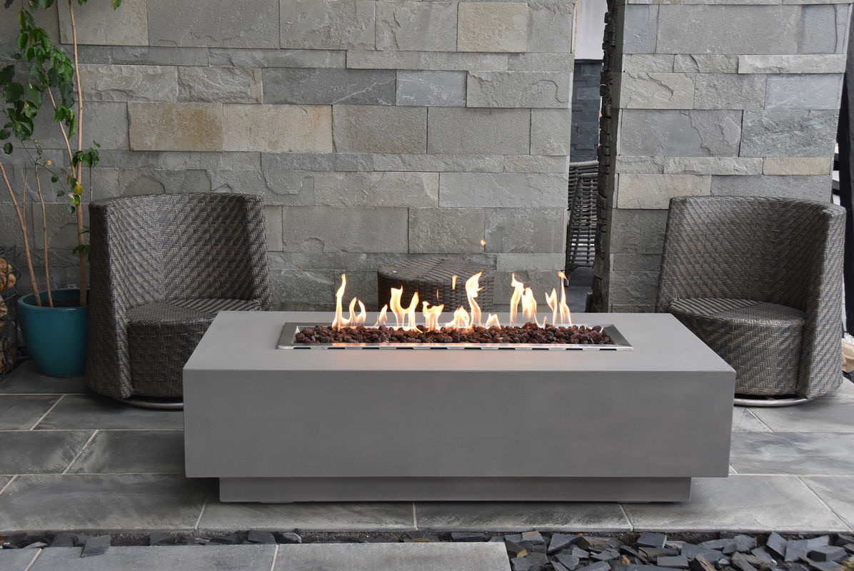 Elementi Gasfeuerstelle Granville als Gas-Feuertisch in Beton-Optik Grau aus Faserbeton und Edelstahl, B/T/H: 70 x 70 x 43 cm - Bild 3