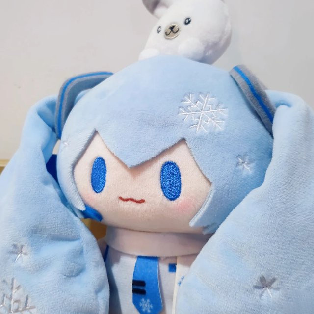 Bandai Hatsune Miku Schnee Serie Plüsch Puppe, 15 cm - Bild 1