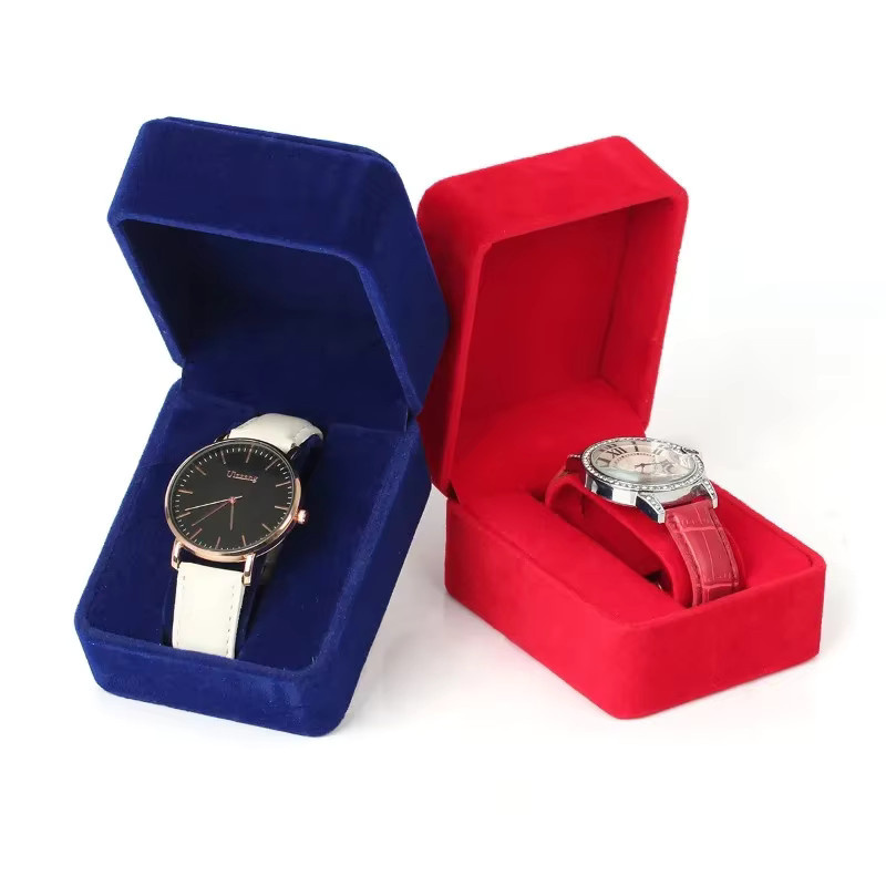 Uhrenbox von CHIICSMART aus Samt mit runden Ecken zur Aufbewahrung von Smartwatches und Schmuck in Schwarz, Rot oder Blau - Bild 2