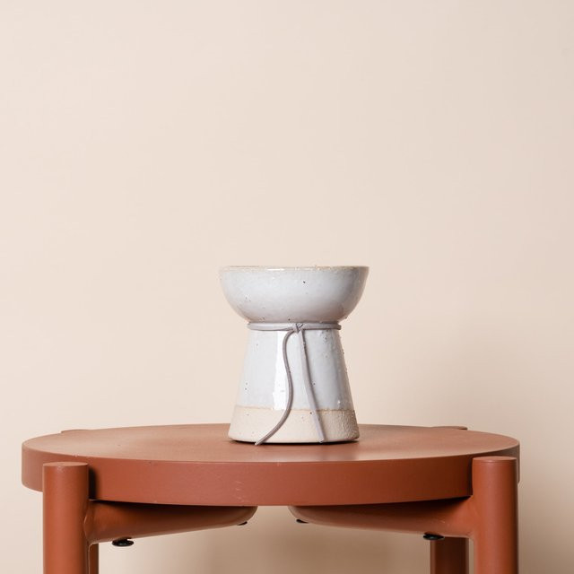 Keramik Hyazinthengefäß mit Schleife von BLUME2000 in Creme-Weiß mit Sprenkel-Design, Höhe: 11,0 cm, Breite: 9,0 cm, Tiefe: 9,0 cm - Bild 1