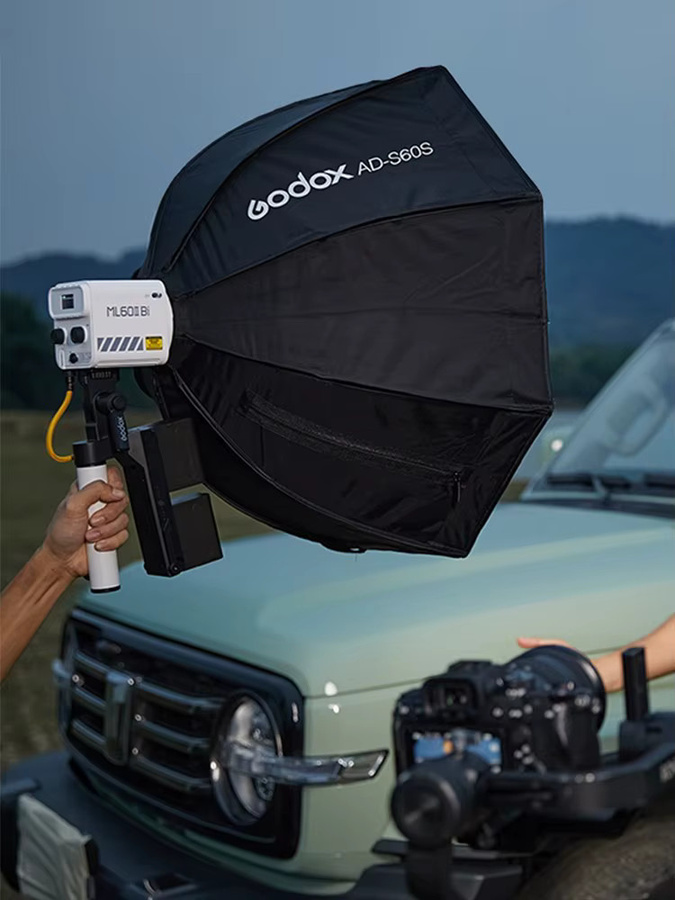 Godox ML60II Bi Zubehör Set in Schwarz mit Batterieadapter AK-B01 AK-B02 ML-CD15 Diffusion Dome ML-SF3030 AD-S60S Softbox MLP36K und Scheinwerferlinse - Bild 1