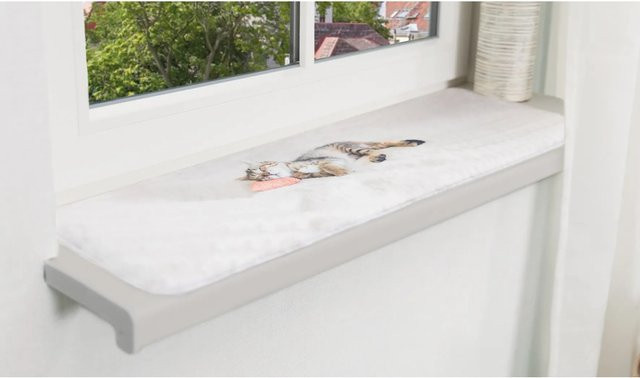 Trixie Liegematte Nani für Fensterbank aus Plüsch, Grau, Breite: 90 cm, Tiefe: 28 cm - Bild 1