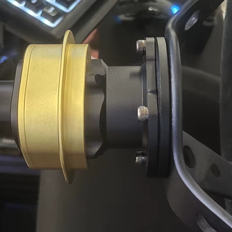 Fanatec Schnellspanner QR2 Pro Radseite in Gold für Lenkradzubehör - Bild 2