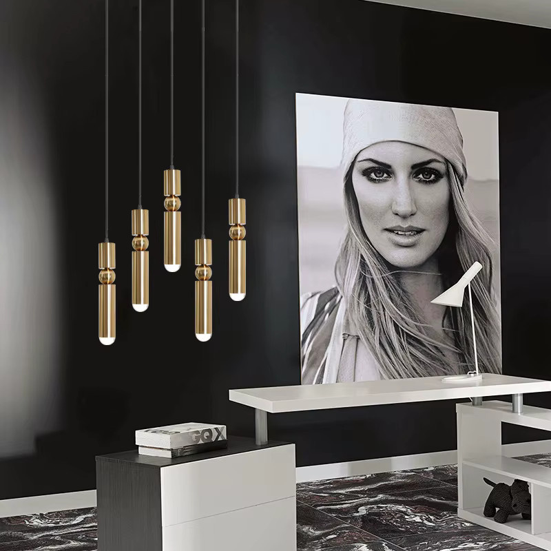 Moderne LED Pendelleuchte in Gold aus Metall für Bar und Esszimmer im Nordic Design - Bild 2