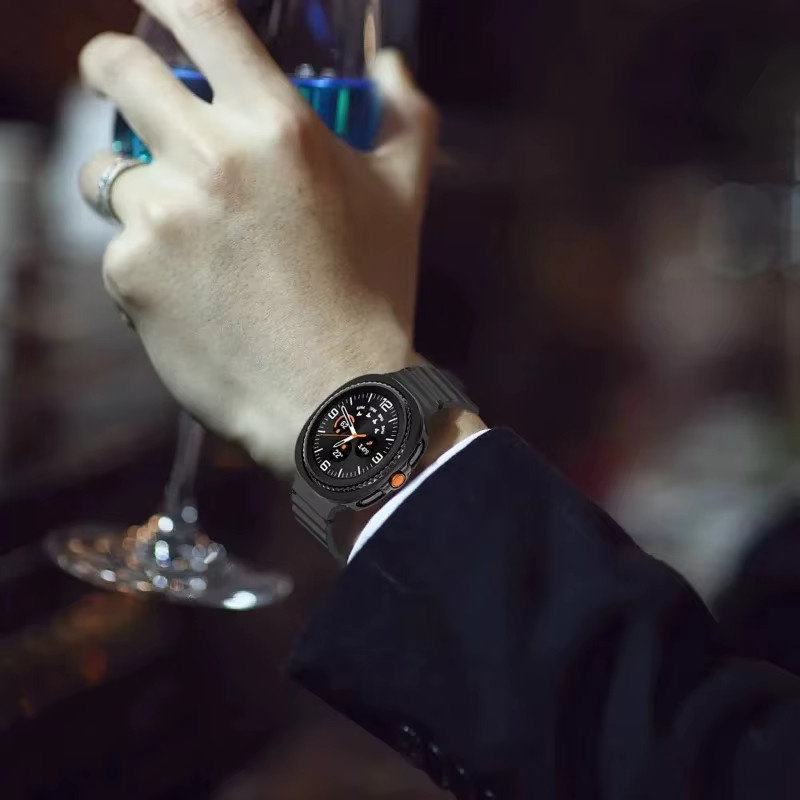 CAOWTAN Uhrenarmband und PC-Hülle für Samsung Galaxy Watch 8 Classic, 46 mm, Silikon, Schwarz - Bild 1