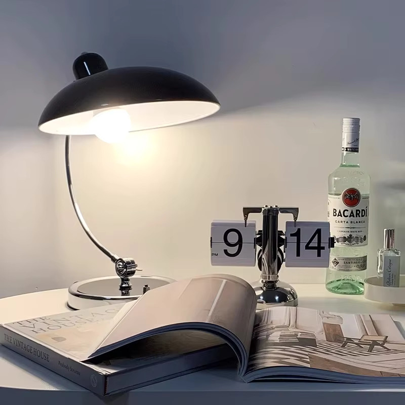 YongYing Lumin Bauhaus LED Schreibtischlampe aus Metall, verstellbare Retro Nachttischlampe für Schlafzimmer und zum Lesen - Bild 4