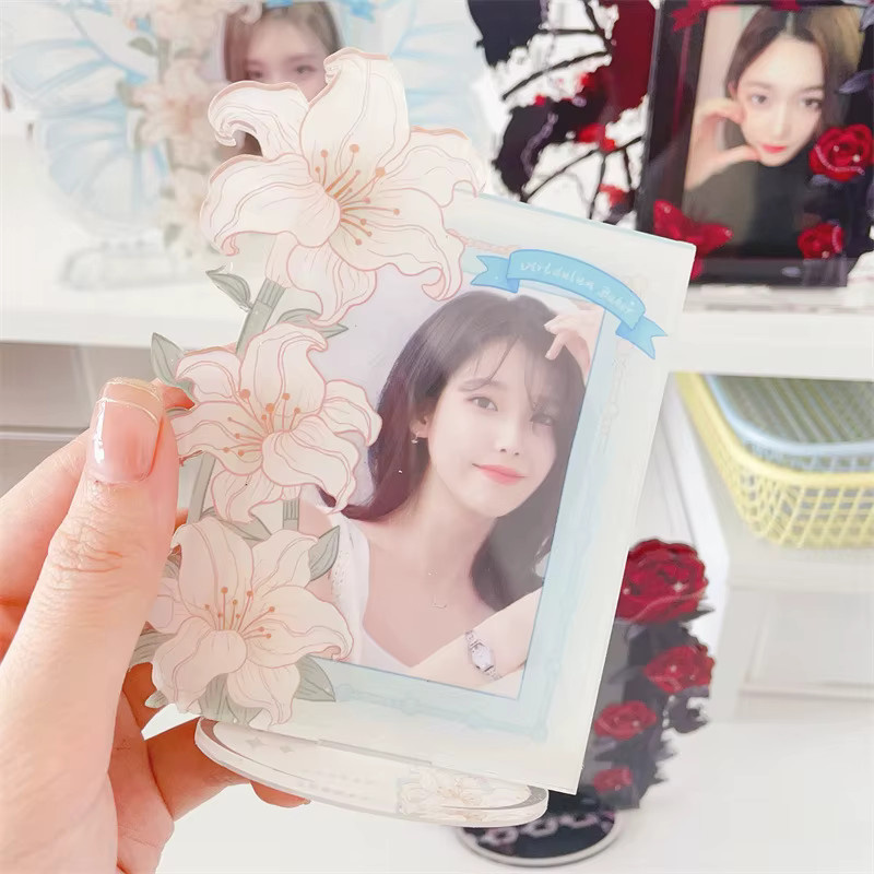 UUnique Rosen Acryl Kartenhalter für Polaroid und Fotokarten, Memo-Holder mit floralem Design, Transparent - Bild 2