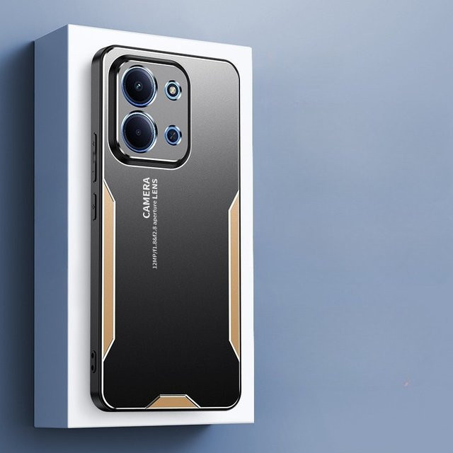 Stoßfeste Handyhülle aus Aluminiumlegierung und hartem PC für Xiaomi Redmi 15C und POCO C85 in Schwarz und Gold - Bild 1