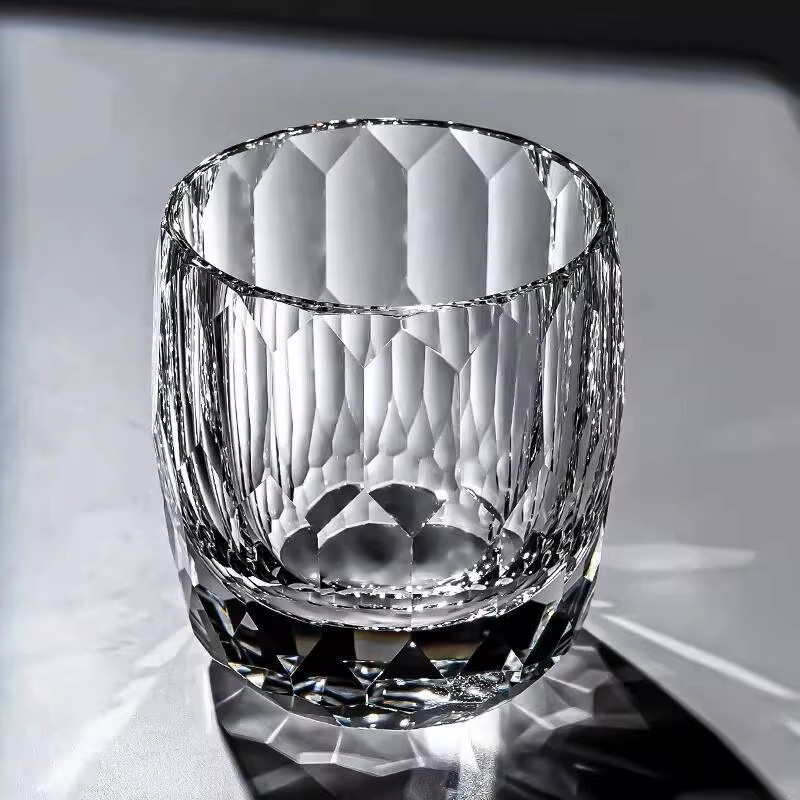 Loveyalty Kristallglas Tumbler Diamantgeschliffen Transparent Geometric Design für Whisky und Likör - Bild 3