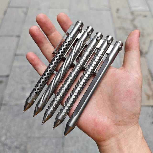 Multifunktionaler EDC-Stift aus Titanlegierung von VALYRIAN in Grau - Bild 1