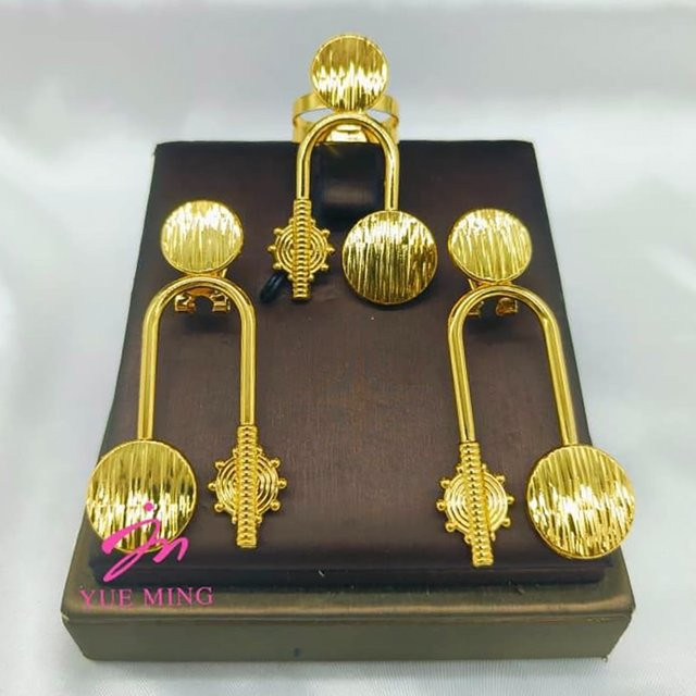 Schmuckset Ohrringe-Ring-Set, Gold, Damen - Bild 1