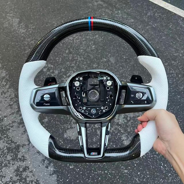 MAXEAGLE Sport-Lenkrad Upgrade für BMW G30 G20 F80 7er-Serie G70 ID7 zu ID8 maßgefertigt - Bild 1