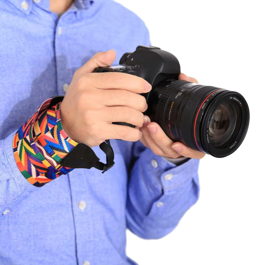 PULUZ Kamera Hals- und Schultergurt im Retro-Ethno-Stil für SLR und DSLR, kompatibel mit Nikon, Canon und Sony, Multicolour - Bild 3