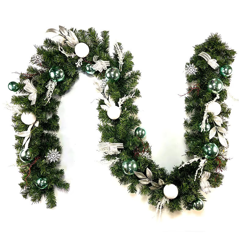 YOUTHINK Künstliche Weihnachts-Girlande in Grün mit Blättern und Anhängern, Länge: 180 cm - Bild 1