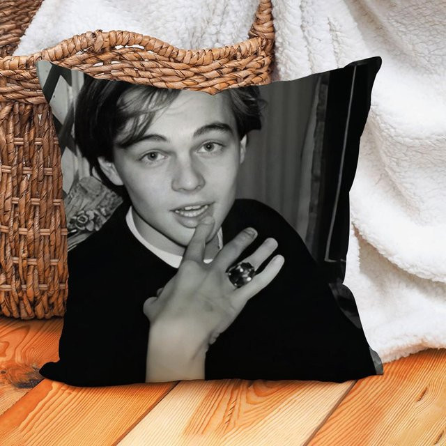 JMG Clothing Kissenbezug mit Leonardo DiCaprio Motiv in Schwarz, Breite: 40 cm, Breite: 40 cm, Höhe: 40 cm - Bild 1