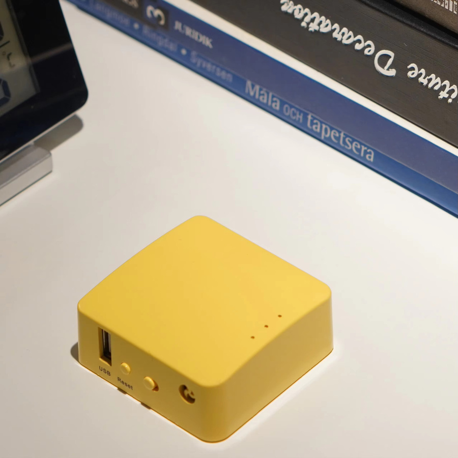 GL.iNet Mango MT300N-V2 Tragbarer Mini-Reise-WLAN-Router in Gelb - Bild 2