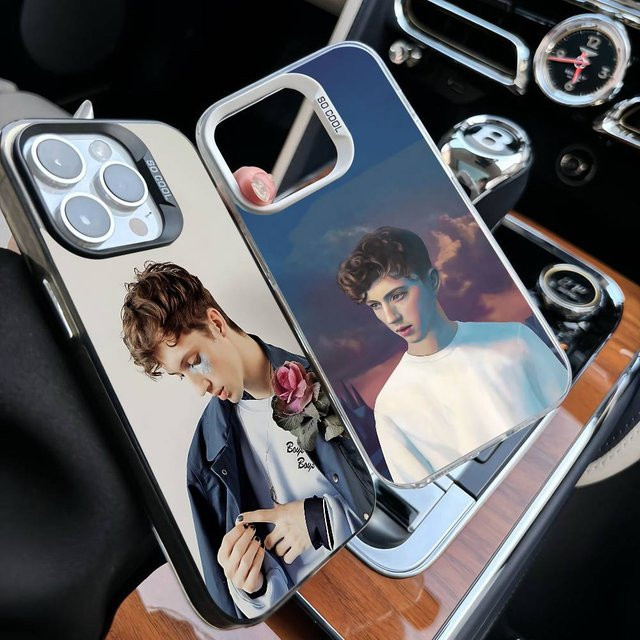 Singer T-Troye S-Sivan Handyhülle für iPhone 17 16 15 14 13 12 11 Pro Max Plus, stoßfeste Rückseite, Farbe Silber/Multicolor - Bild 1