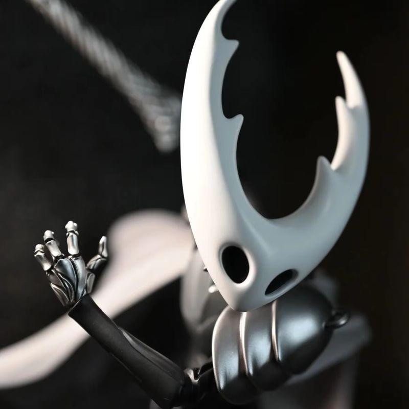 Yiran toy 1 Hollow Knight Der Blasse König Actionfigur 35cm - Bild 4