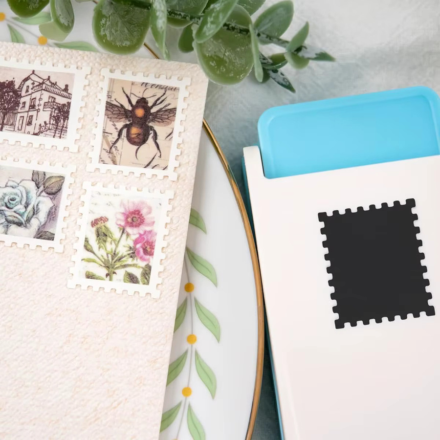 Rahmenförmiger Papierstanzer als dekoratives Präge- und Stanzwerkzeug für Scrapbooking, Kartenherstellung und DIY-Bastelprojekte aus Kunststoff - Bild 3