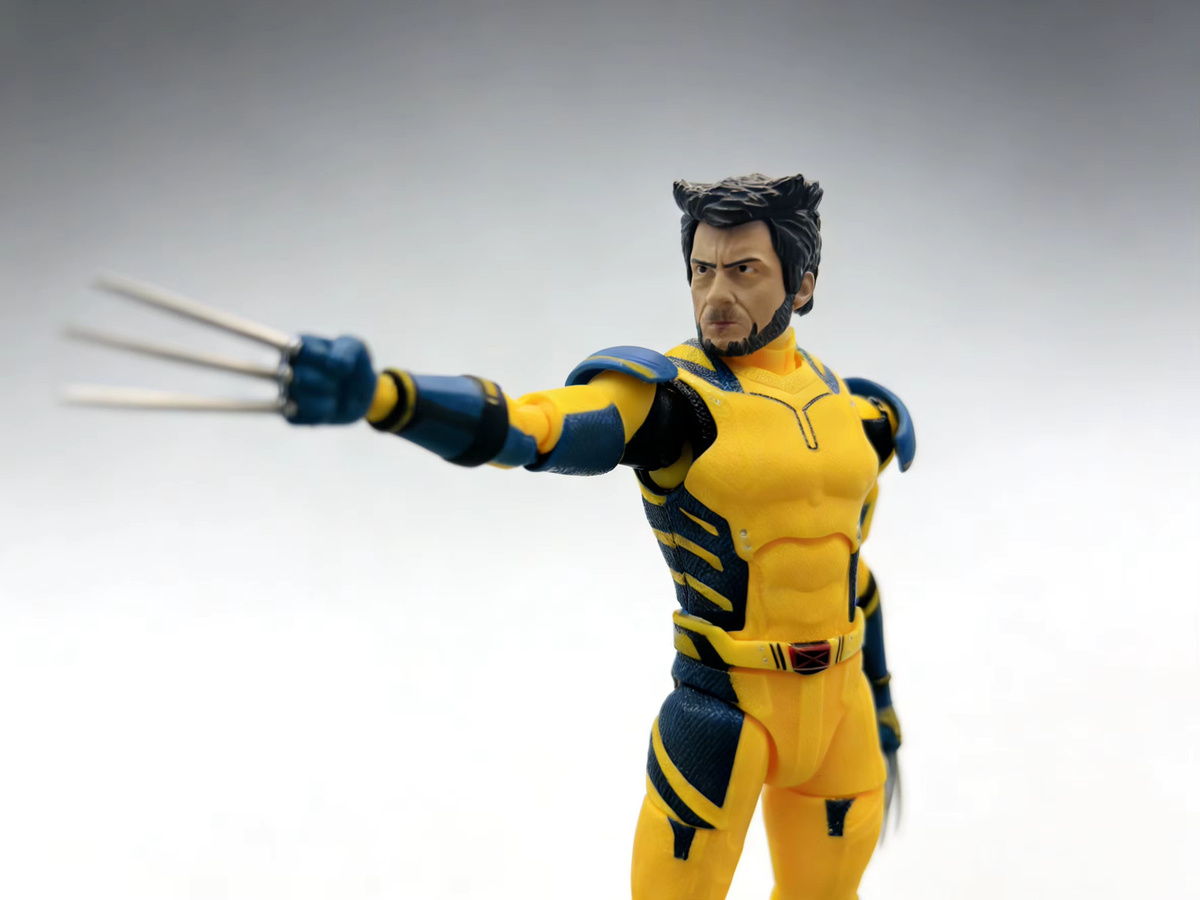 Bandai Marvel Wolverine, Actionfigur, mit austauschbaren Gesichtern - Bild 3