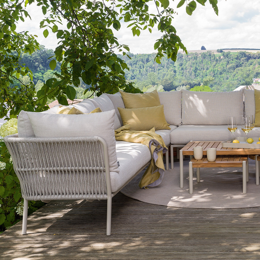 Stern Element Romy Lounge 2-Sitzer mit rechter Armlehne aus Aluminium in Greige und Vanilla Kissen aus 100% Polyacryl - Bild 2