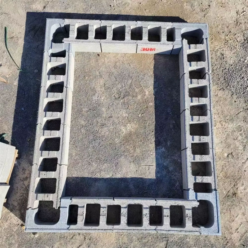 Quadratischer Abwasserbrunnen und runder Schacht aus Beton und Kunststoff in Grau - Bild 2