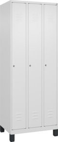 C+P Spind Classic PLUS Garderobenschrank mit 3 Abteilen, Farbe: Grau, B/T/H: 195 x 75 x 50 cm, mit Zylinderschloss und Garderobenhaken - Bild 1