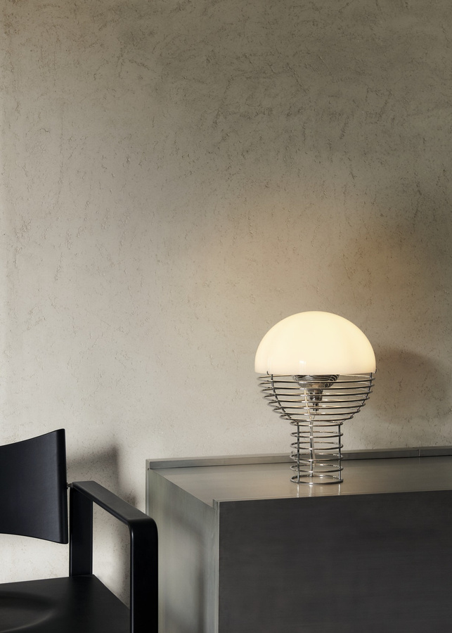 Verpan Wire Tischleuchte in Weiß mit Design-Kugel aus Metall und Kunststoff für warmweißes Licht (E14) - Bild 3